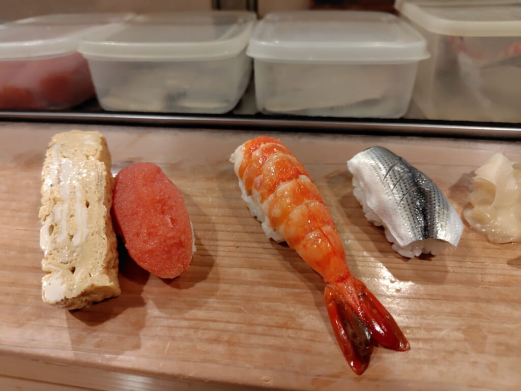 すきやばし次郎浜松店のたまごにぎり