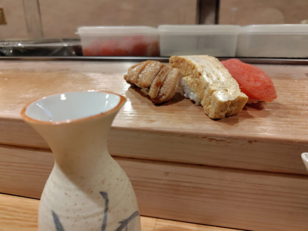 すきやばし次郎浜松店のアナゴにぎり