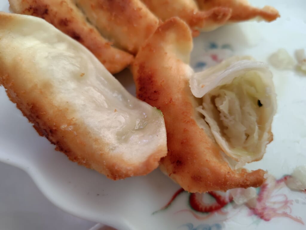 餃子の店「福みつ」の餃子の断面